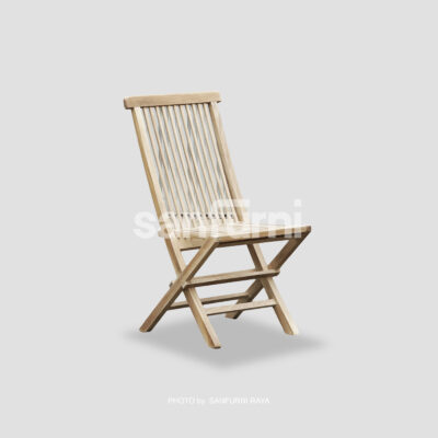 Classic Folding Chair